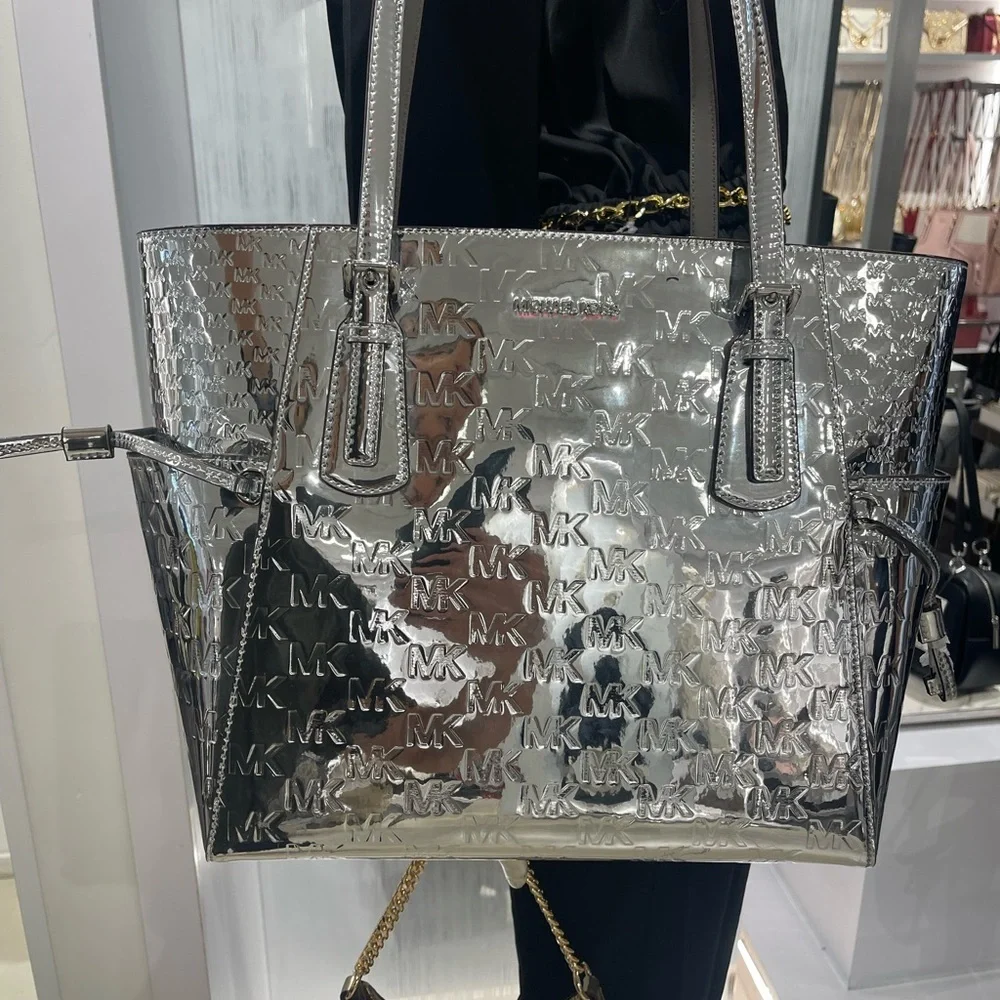 MICHAEL KORS Voyager Large Patent Logo Debossed EW Shoulder Tote Bag Silver NWT